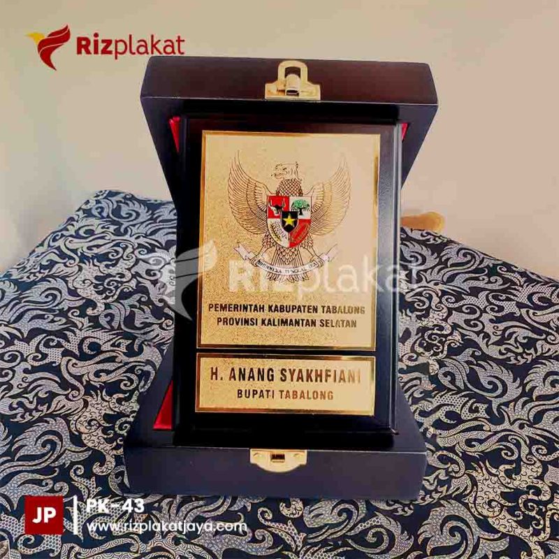 Plakat Kayu Bupati Tabalong