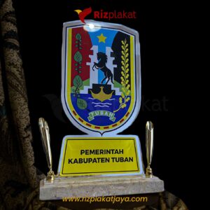 vandel akrilik kabupaten tuban