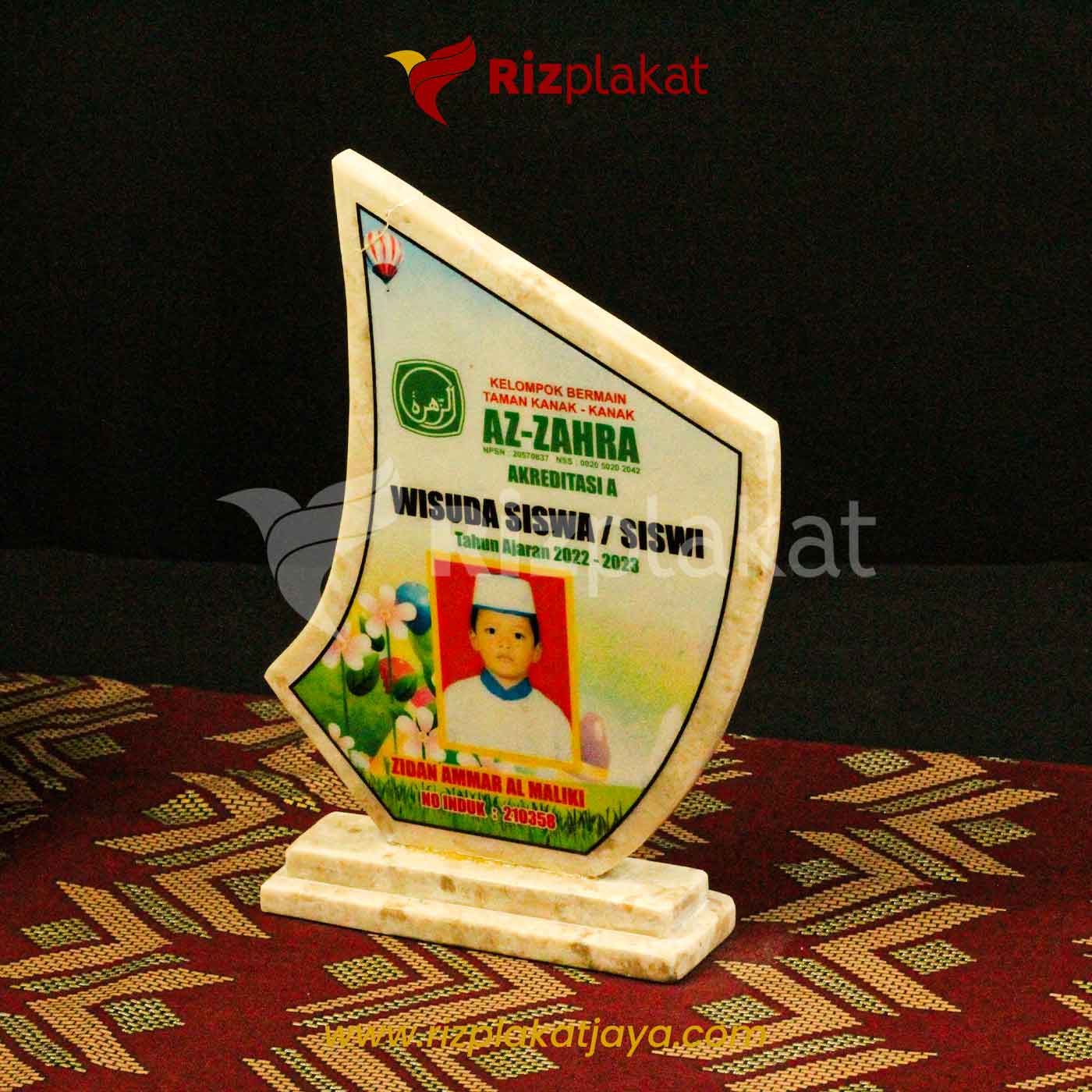 Plakat Wisuda Marmer Custom β Kenang-kenangan Kelulusan Siswa TK